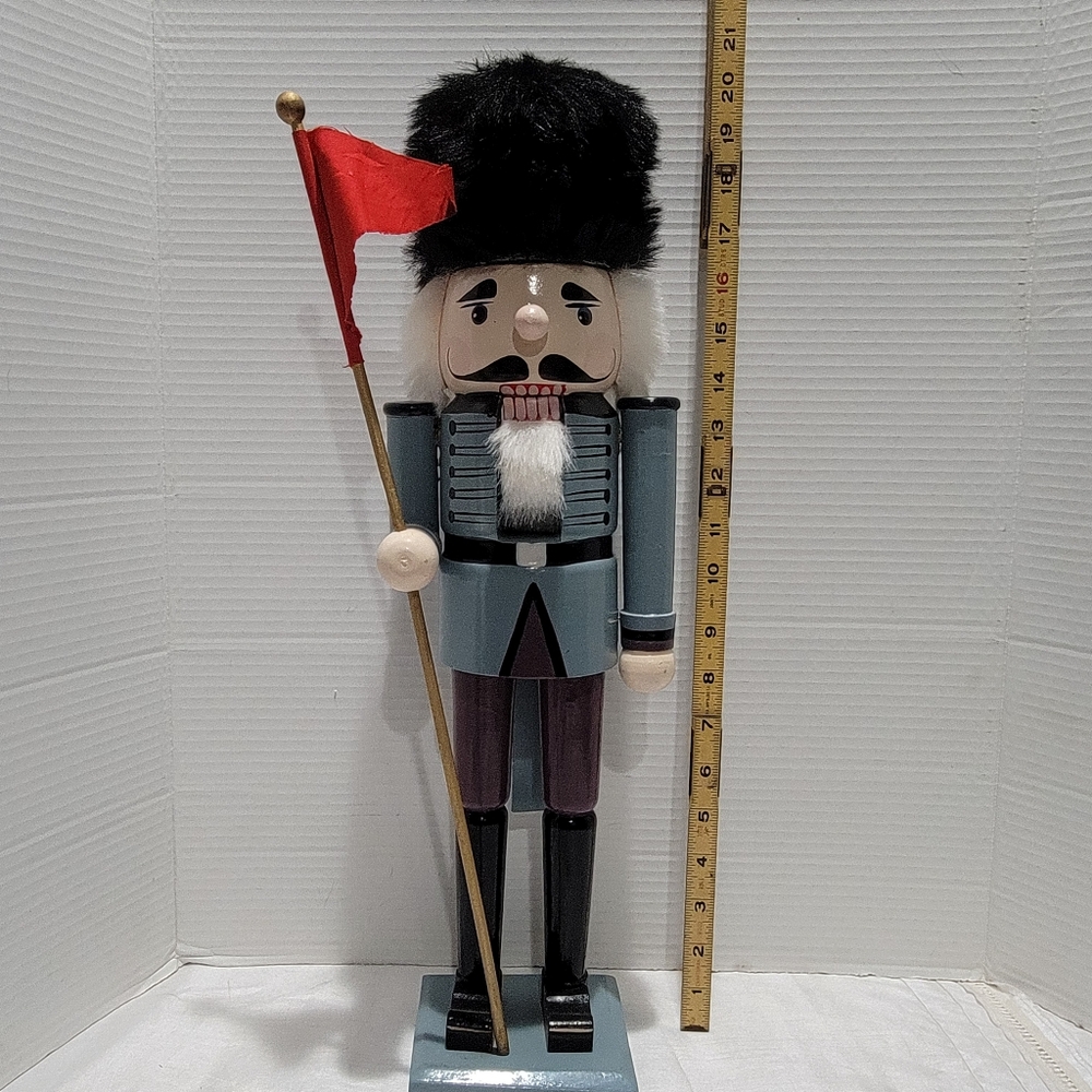 Vintage British Royal Guard 19" H Nutcracker Read